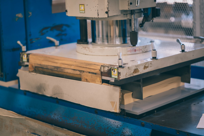 断裁機イメージ